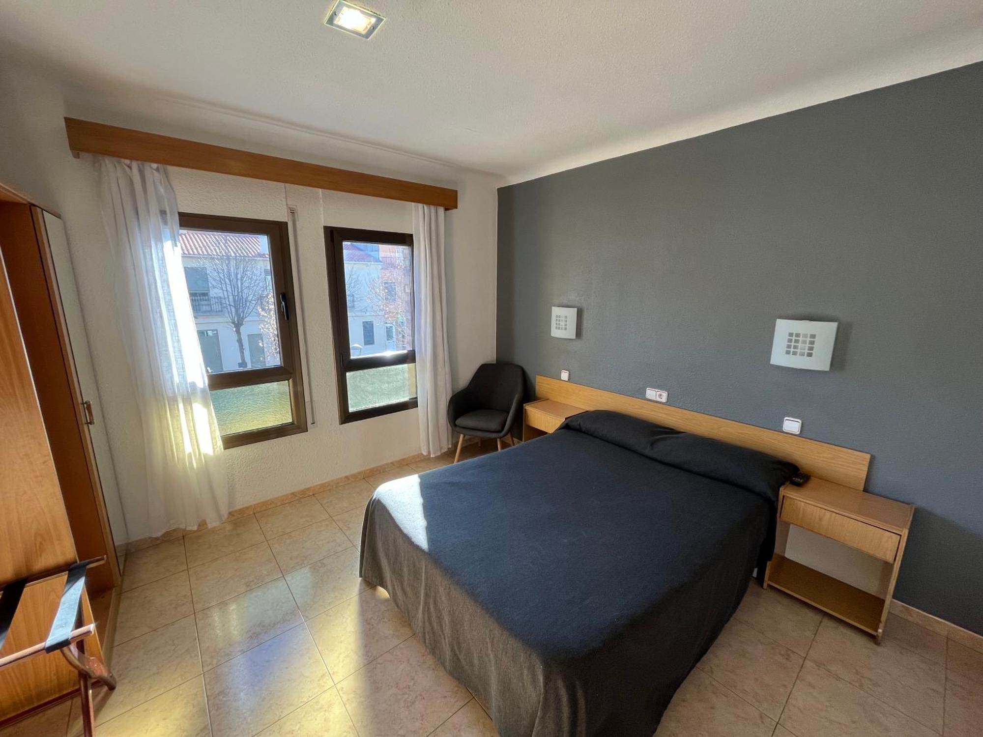 Anglés Hostal Tarres חדר תמונה