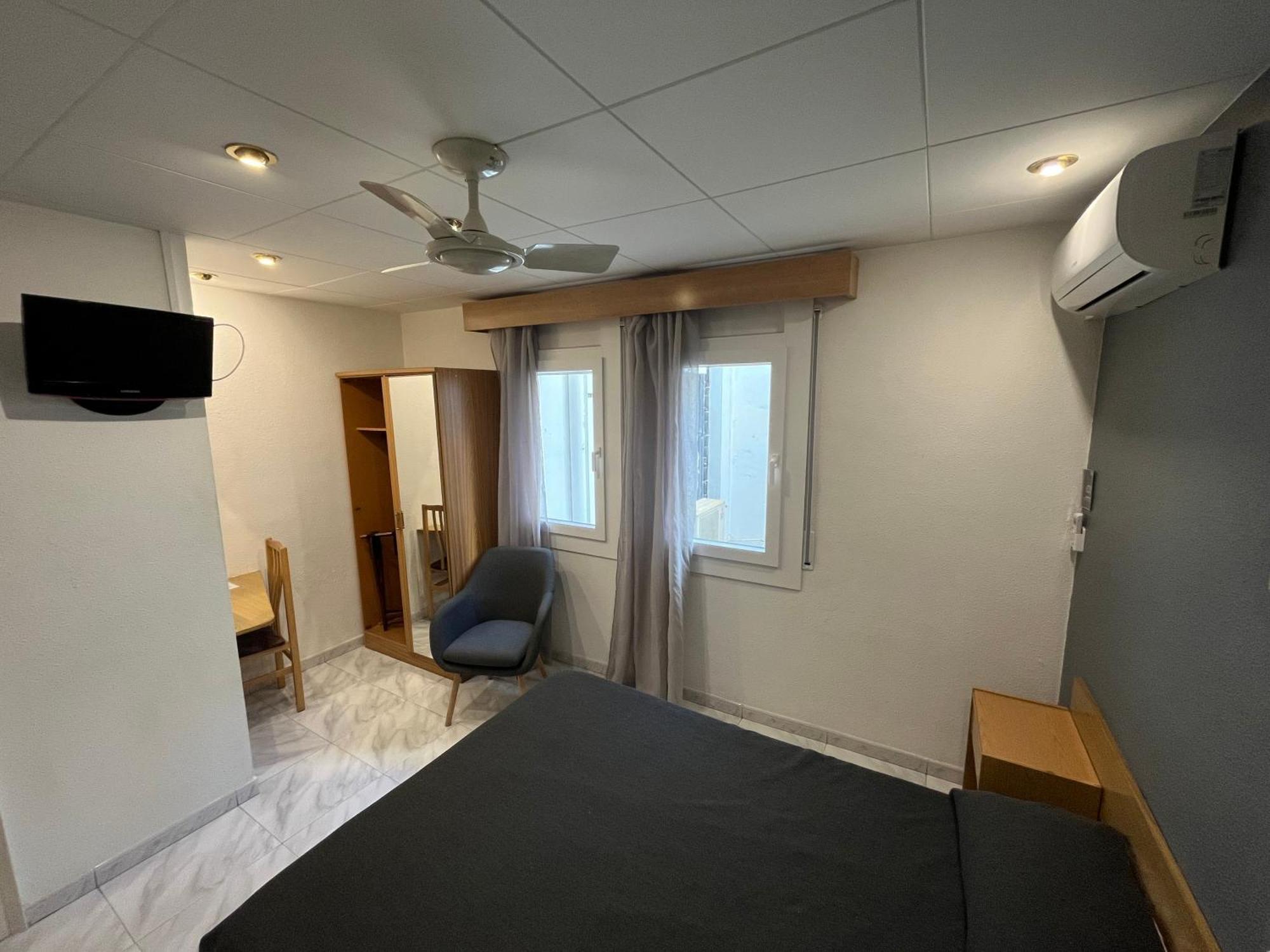 Anglés Hostal Tarres חדר תמונה